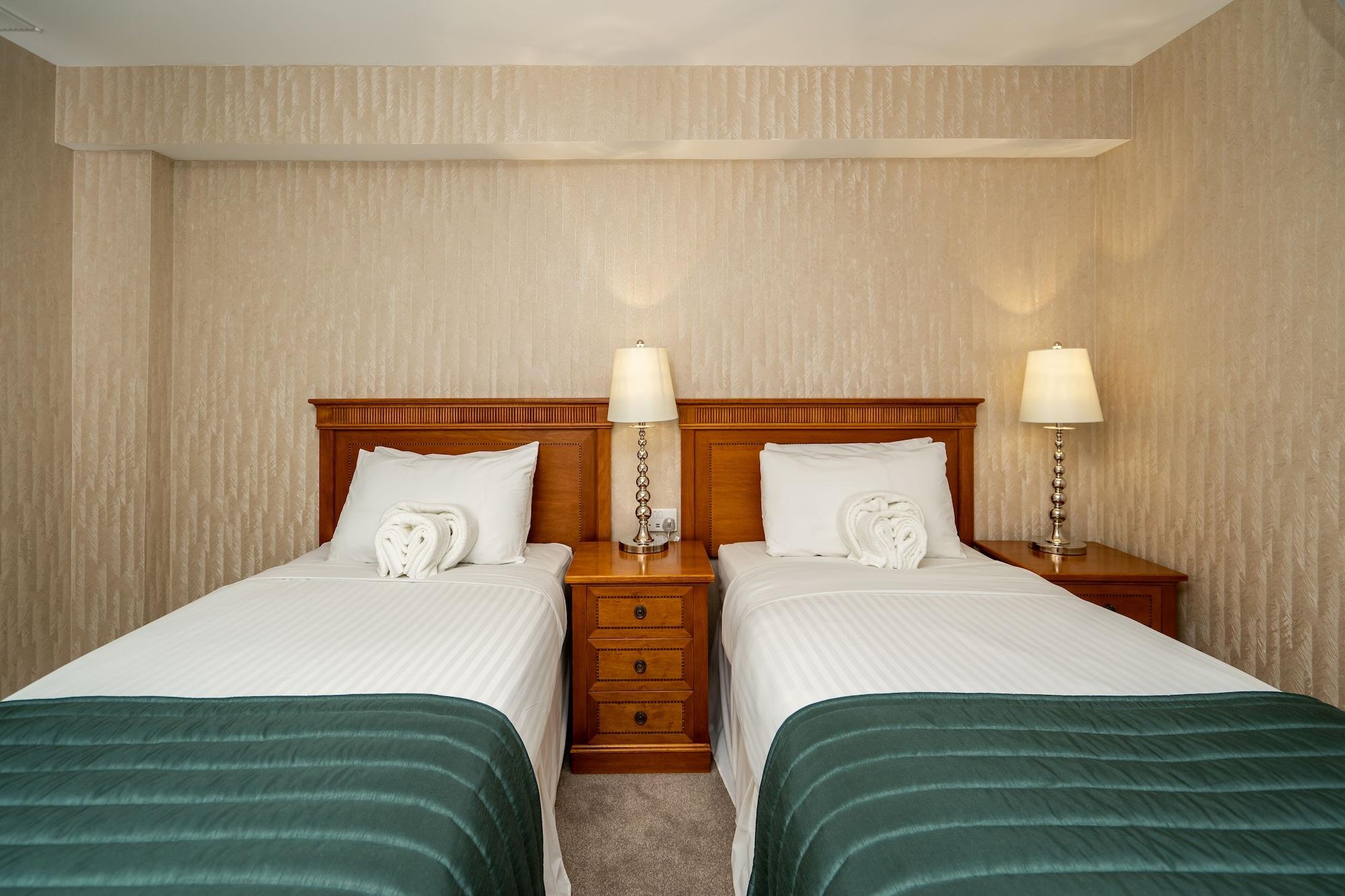 The Clarendon Hotel Blackheath Экстерьер фото