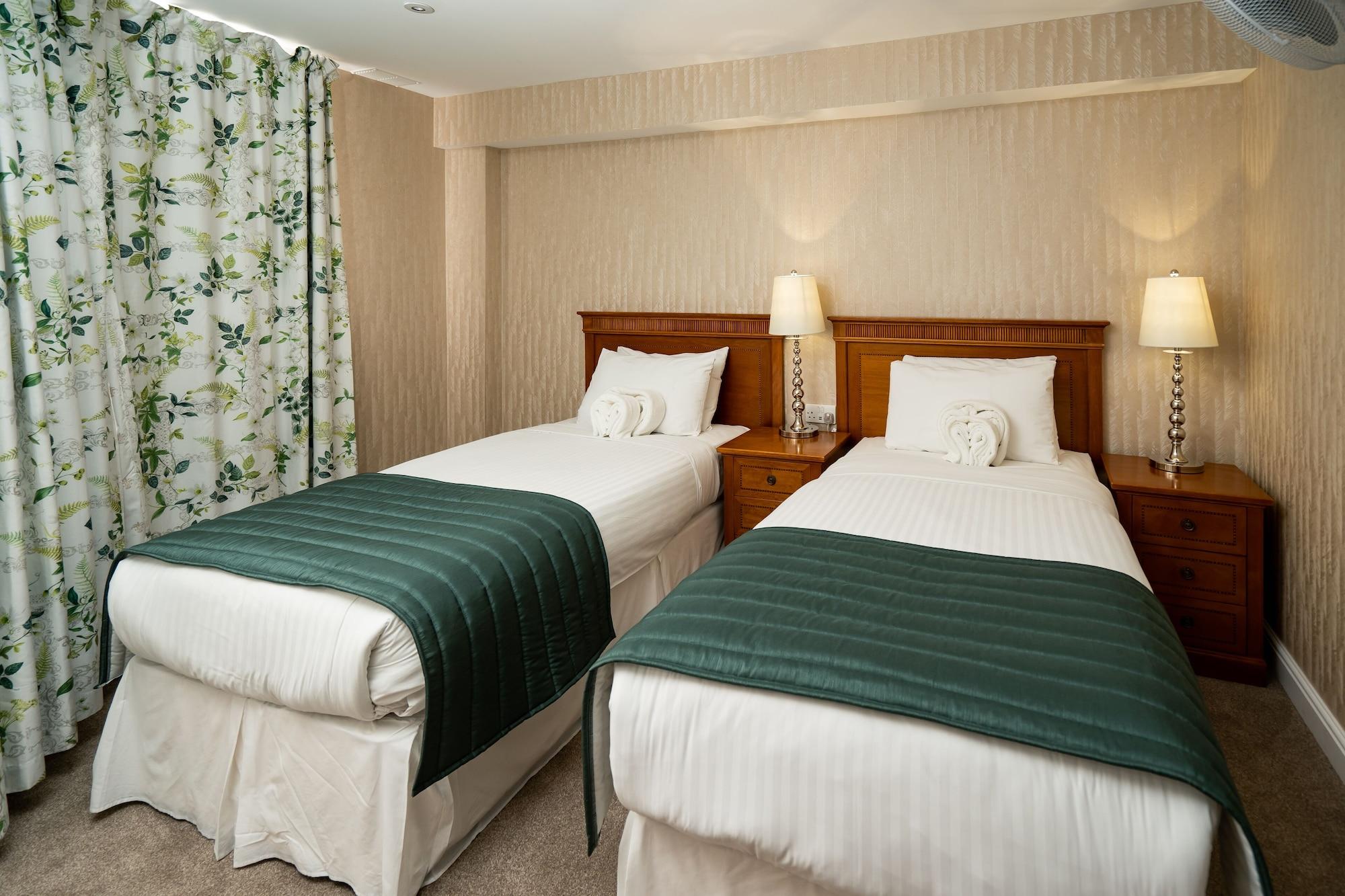 The Clarendon Hotel Blackheath Экстерьер фото