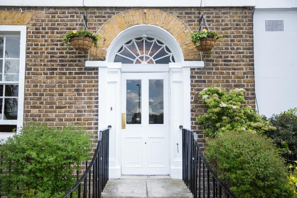 The Clarendon Hotel Blackheath Экстерьер фото