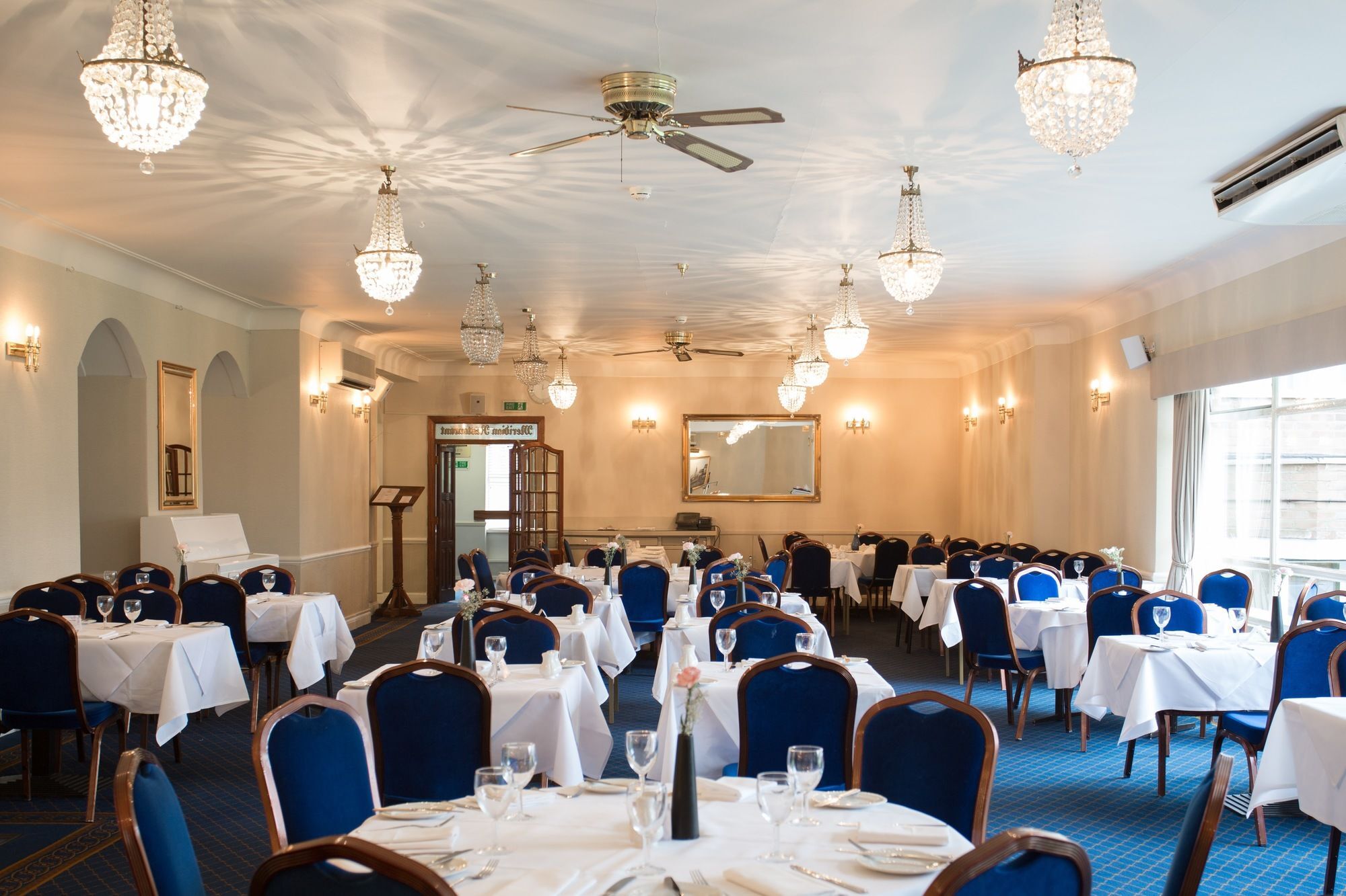 The Clarendon Hotel Blackheath Экстерьер фото
